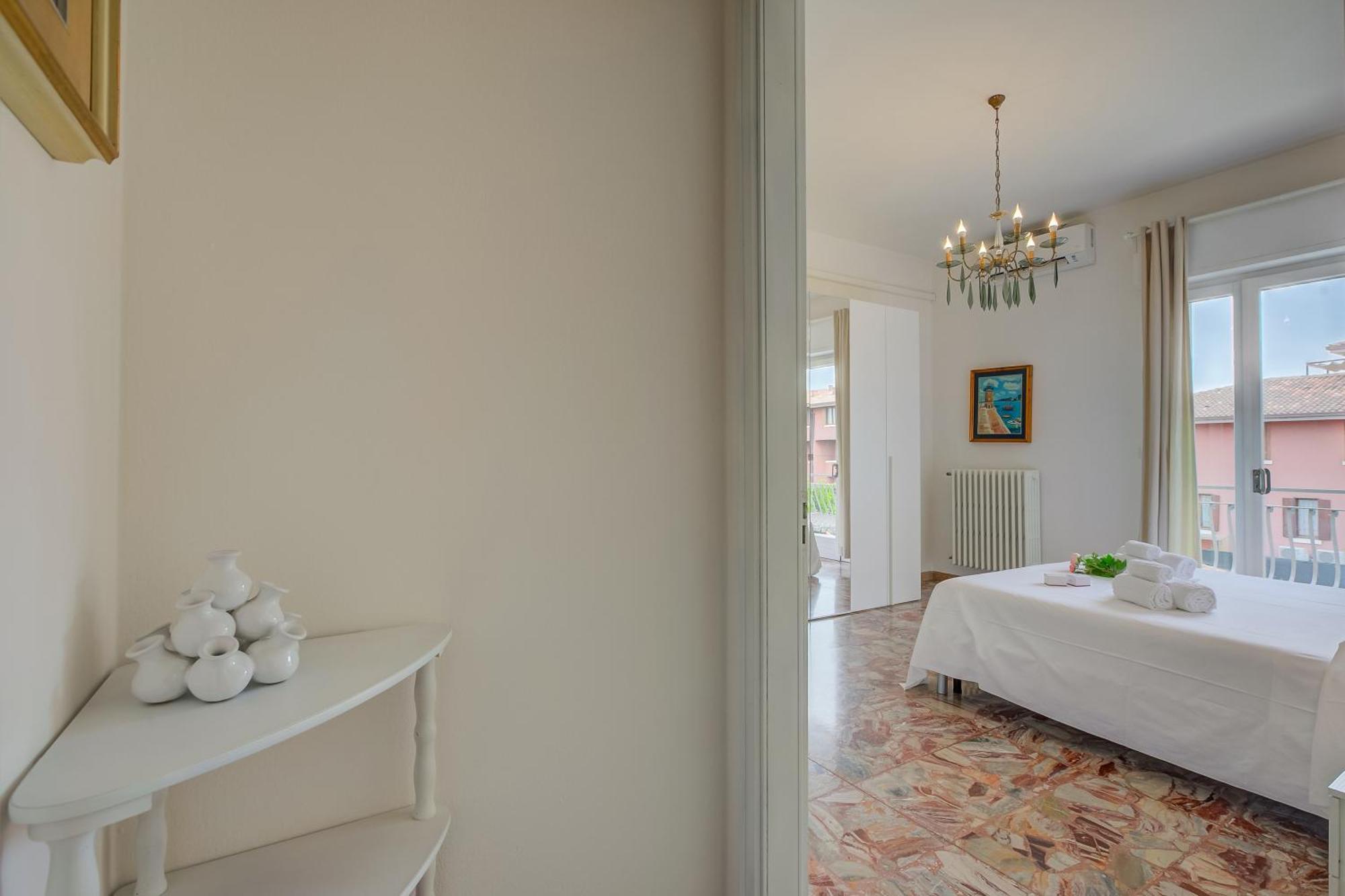 Casa Milly - Happy Rentals Desenzano del Garda Eksteriør bilde