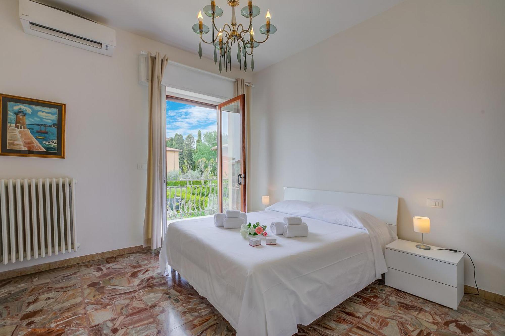 Casa Milly - Happy Rentals Desenzano del Garda Eksteriør bilde