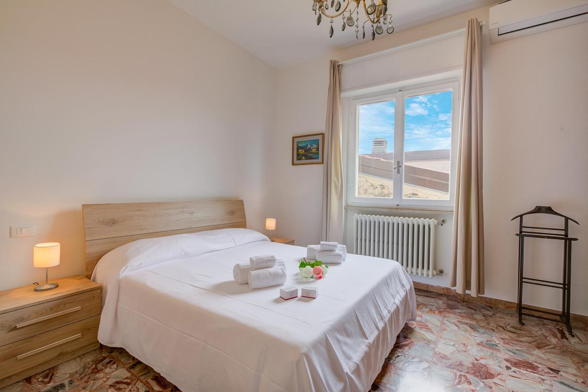 Casa Milly - Happy Rentals Desenzano del Garda Eksteriør bilde
